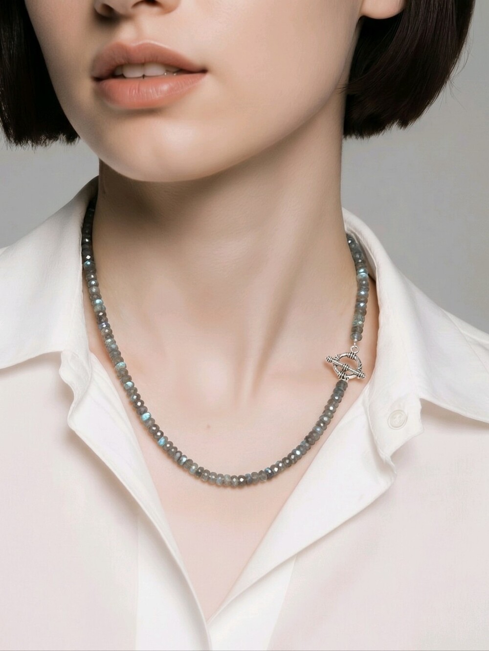 Labradorite Beaded Toggle Necklace - Gray